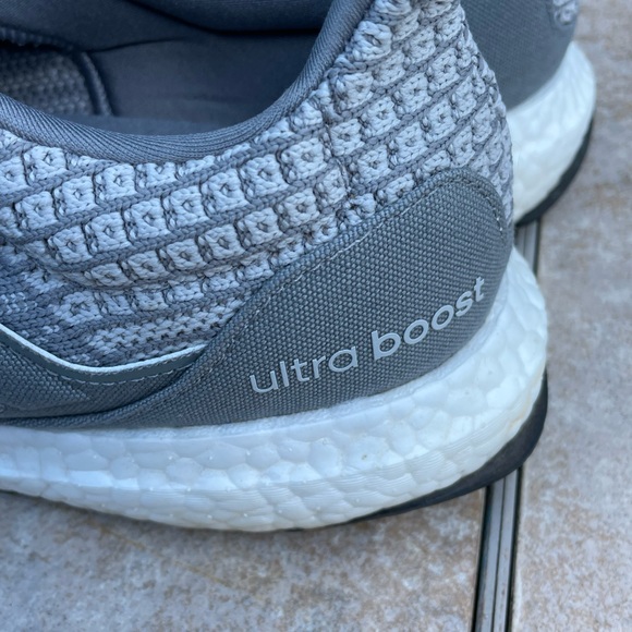 Adidas ULTRABOOST 5 DNA RUNNING LIFESTYLE SHOES - Picture 4 of 14